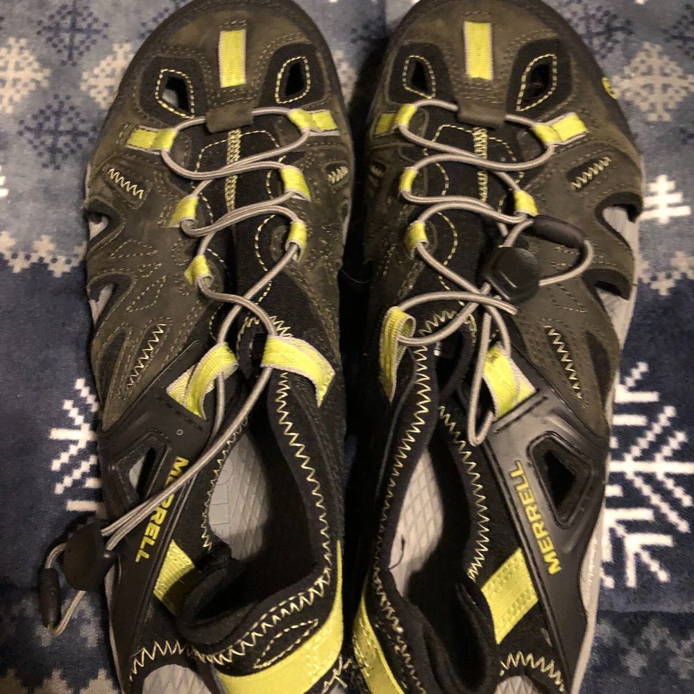 Men's Merrell water shoes - size 11
